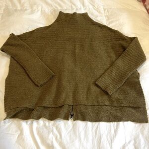 Free people back zip sweater size xs oversized warm top